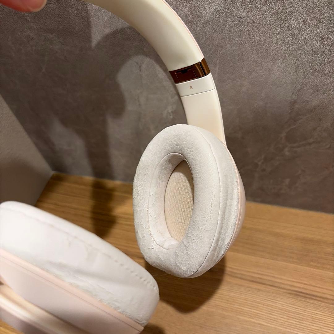 Beats Studio 3ワイヤレス ヘッドホン ホワイト　ゴールド