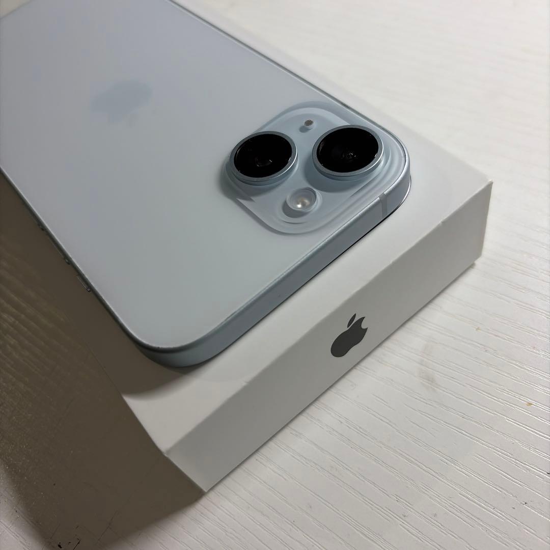 iPhone15 128GB ブルー SIMフリー 極美品