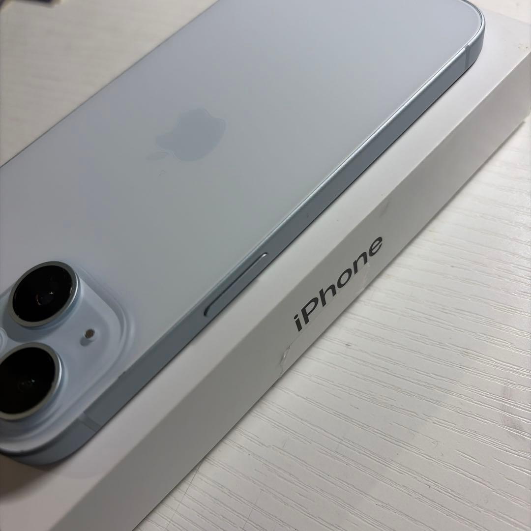 iPhone15 128GB ブルー SIMフリー 極美品