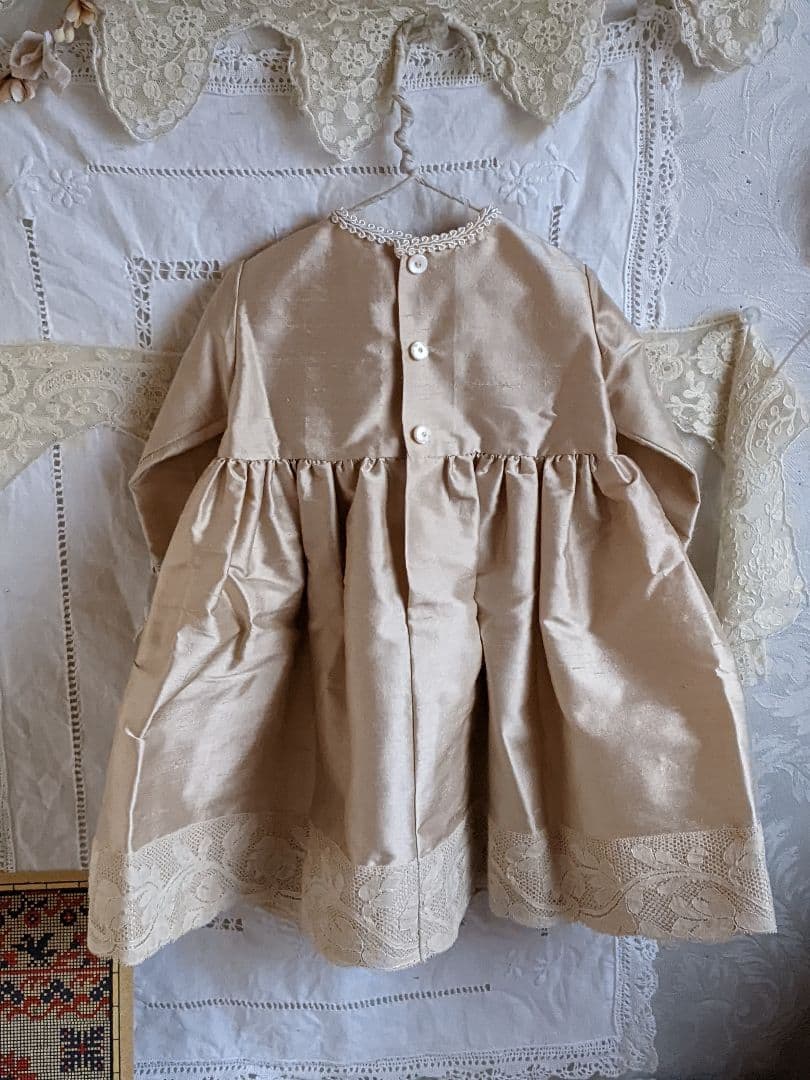 【k】アンティークビスクドール用のワンピース　52cmぐらい用