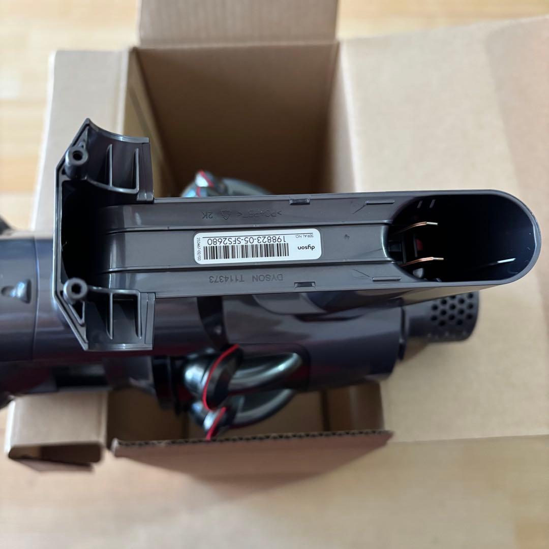 ダイソン dyson V10 SV12本体純正 新品未使用品　(極美品)
