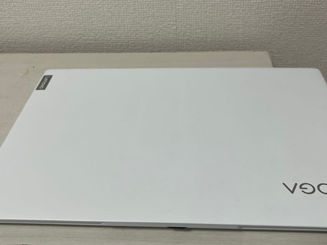 Lenovo Yoga Slim 7 Carbon 13ITL5 本体