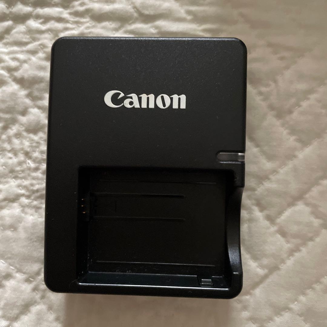 Canon EOS Kiss X3 EF50mm F1.8 単焦点レンズ付