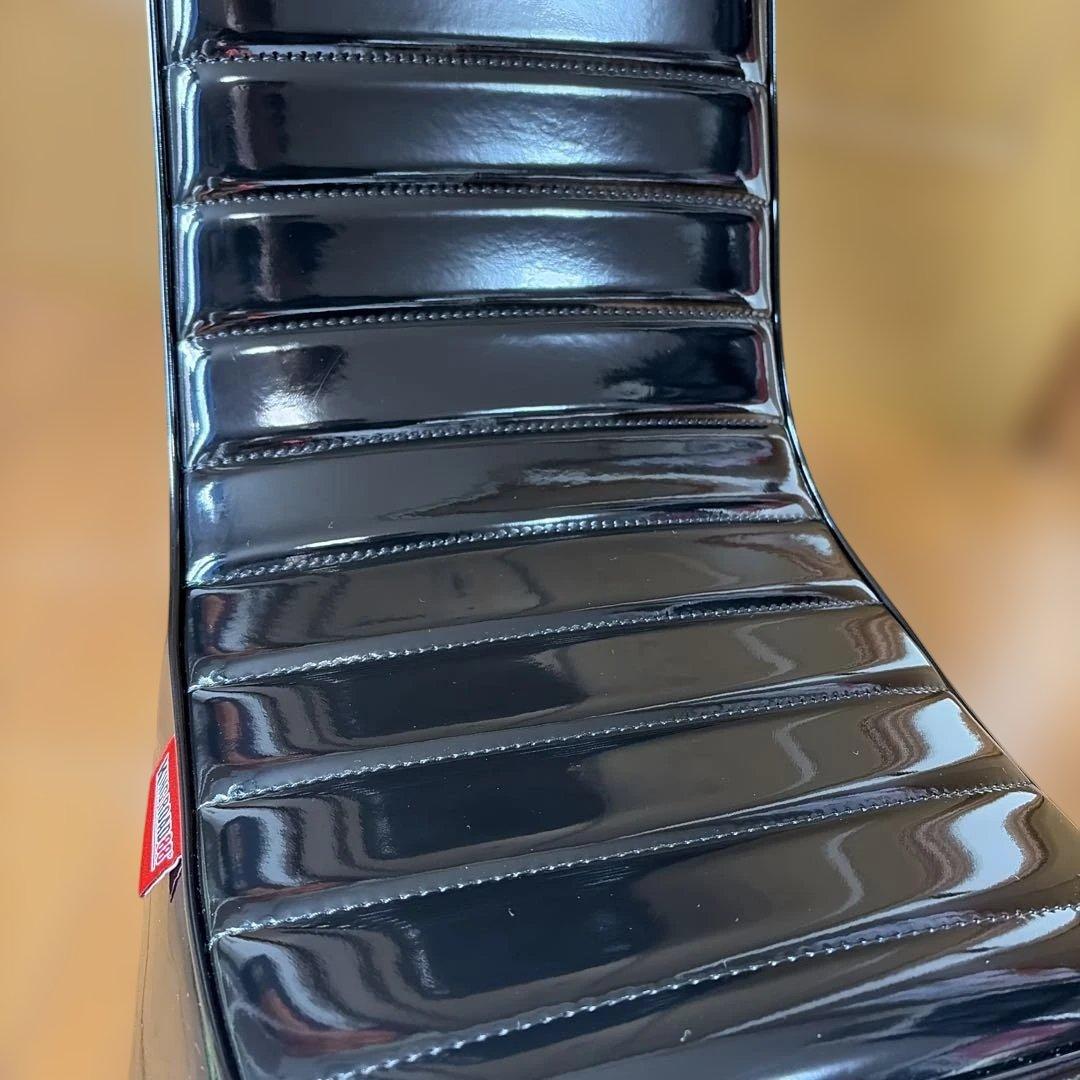 【未使用】ゼファーχ 三段シート　60cm エナメルブラック