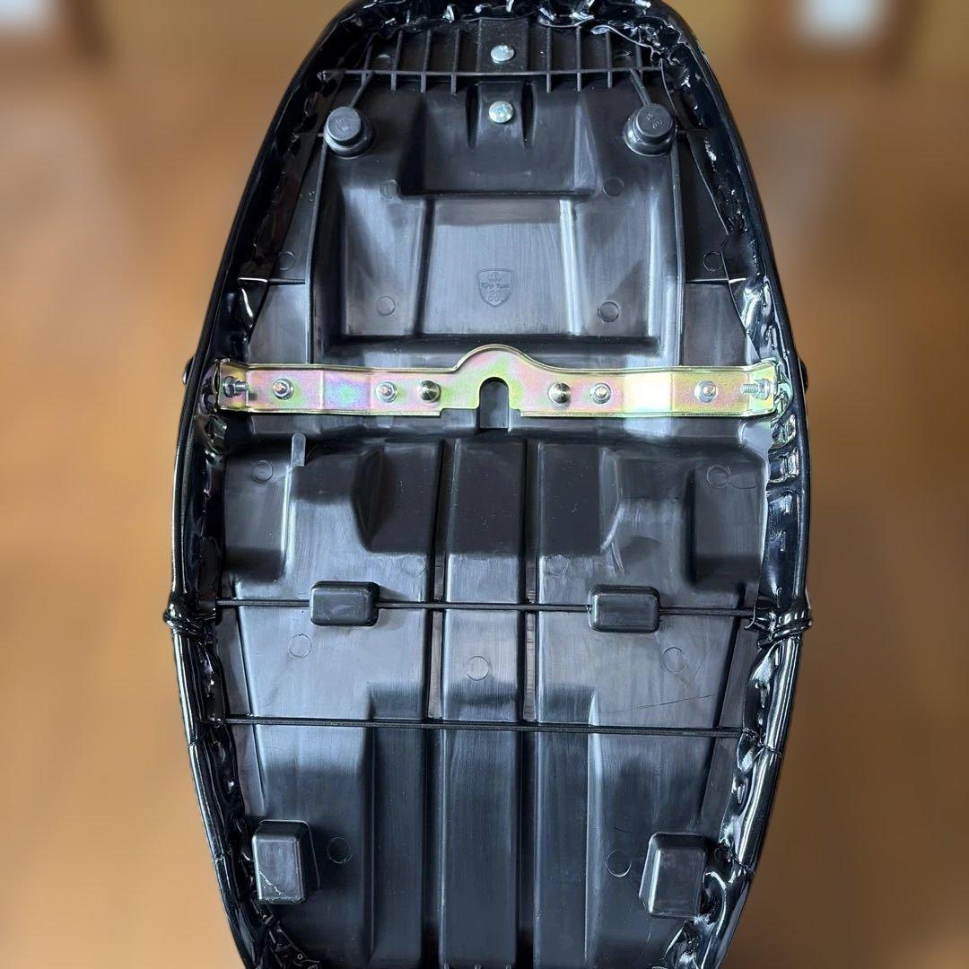 【未使用】ゼファーχ 三段シート　60cm エナメルブラック