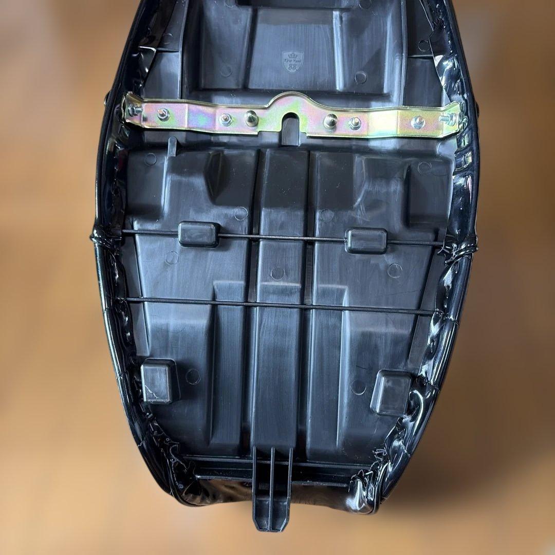 【未使用】ゼファーχ 三段シート　60cm エナメルブラック