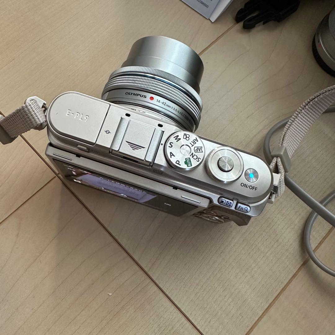 【美品】【ショット数 698回】OLYMPUS PEN E-PL9