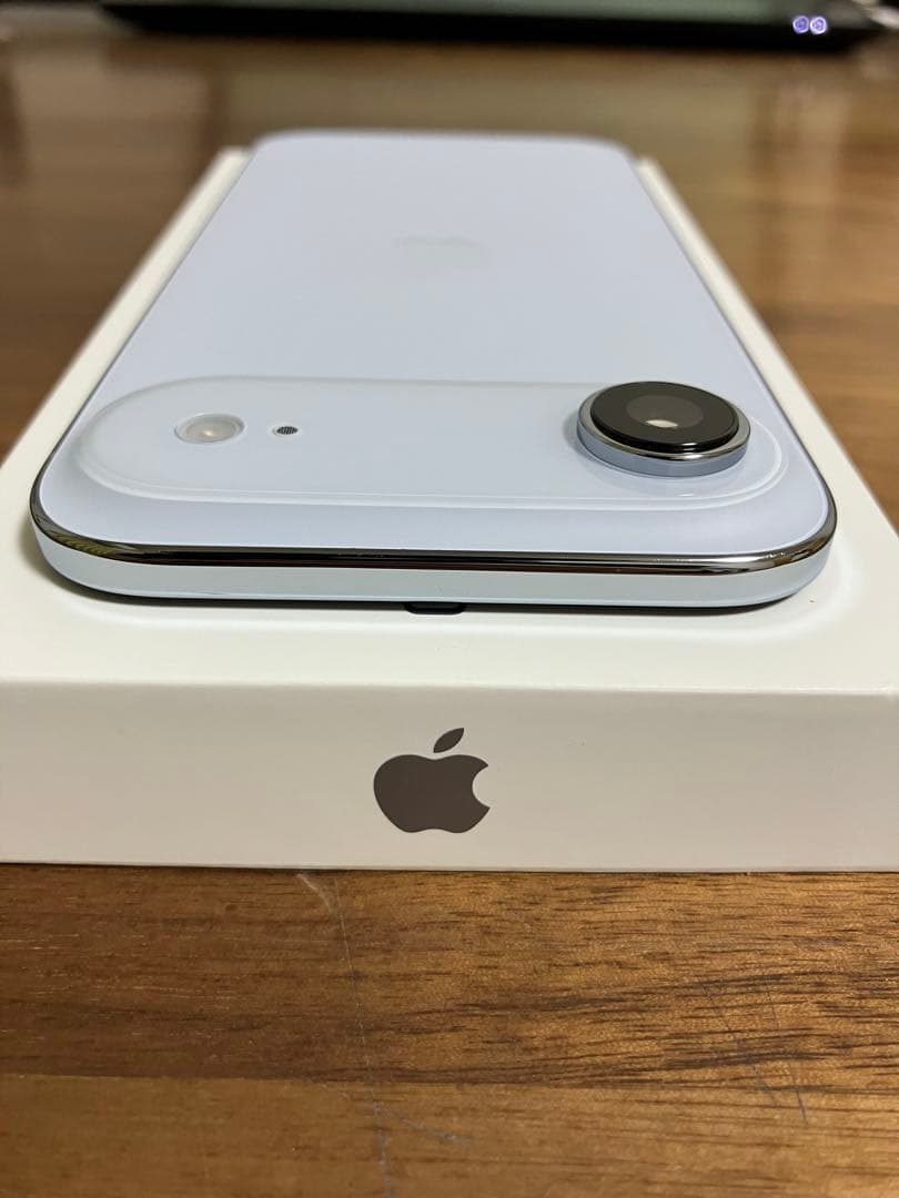 iPhone Air 256GB スカイブルー SIMフリー Apple