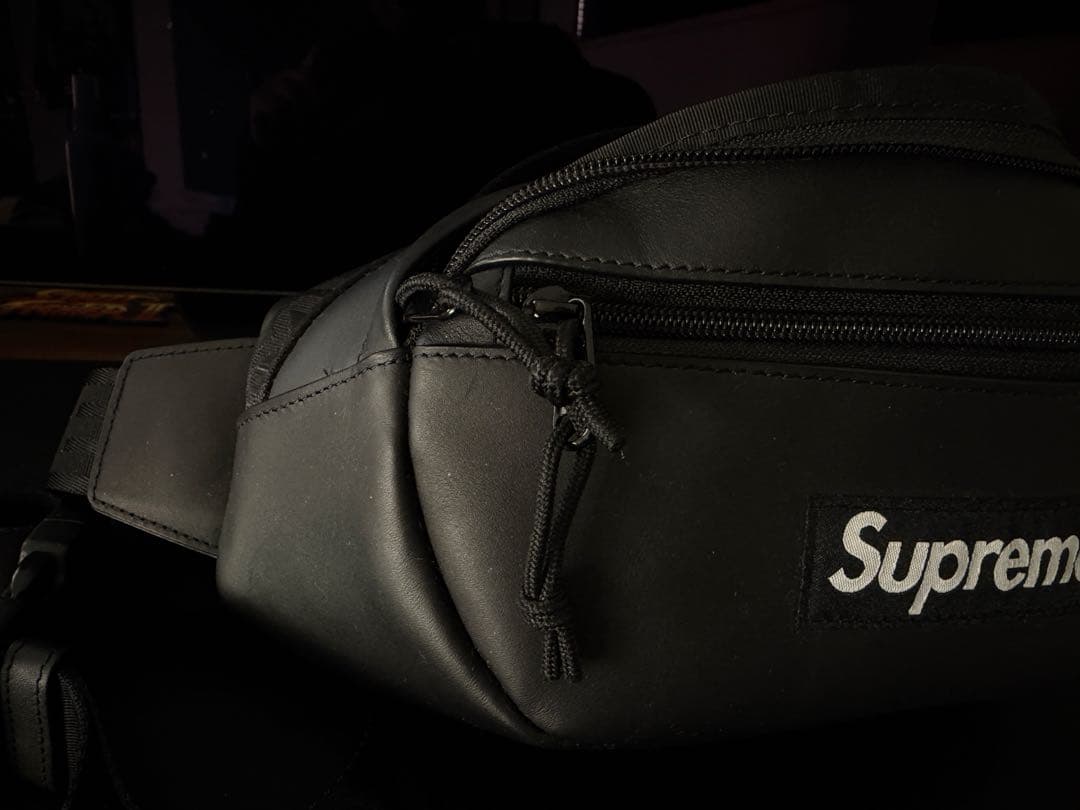 状態良 Supreme ブラック Leather Waist Bag
