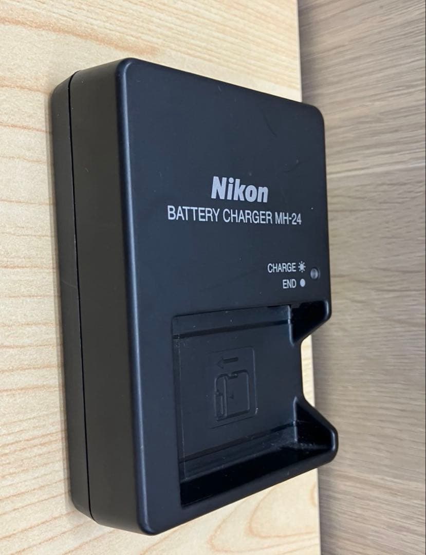 ゲリラセール　Nikon デジタル一眼レフカメラ D5600 ダブルズームキット