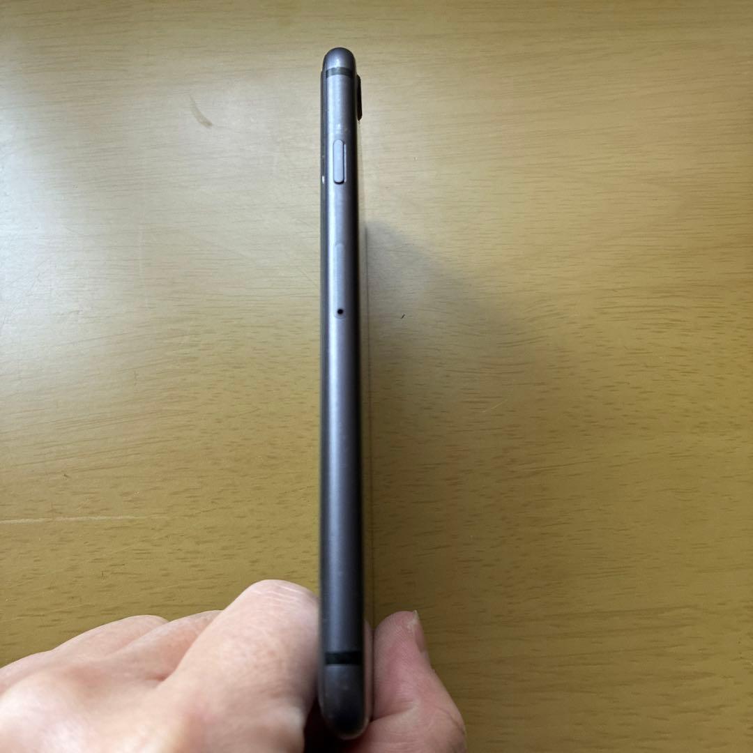 Apple iPhone 8 64GB ブラック