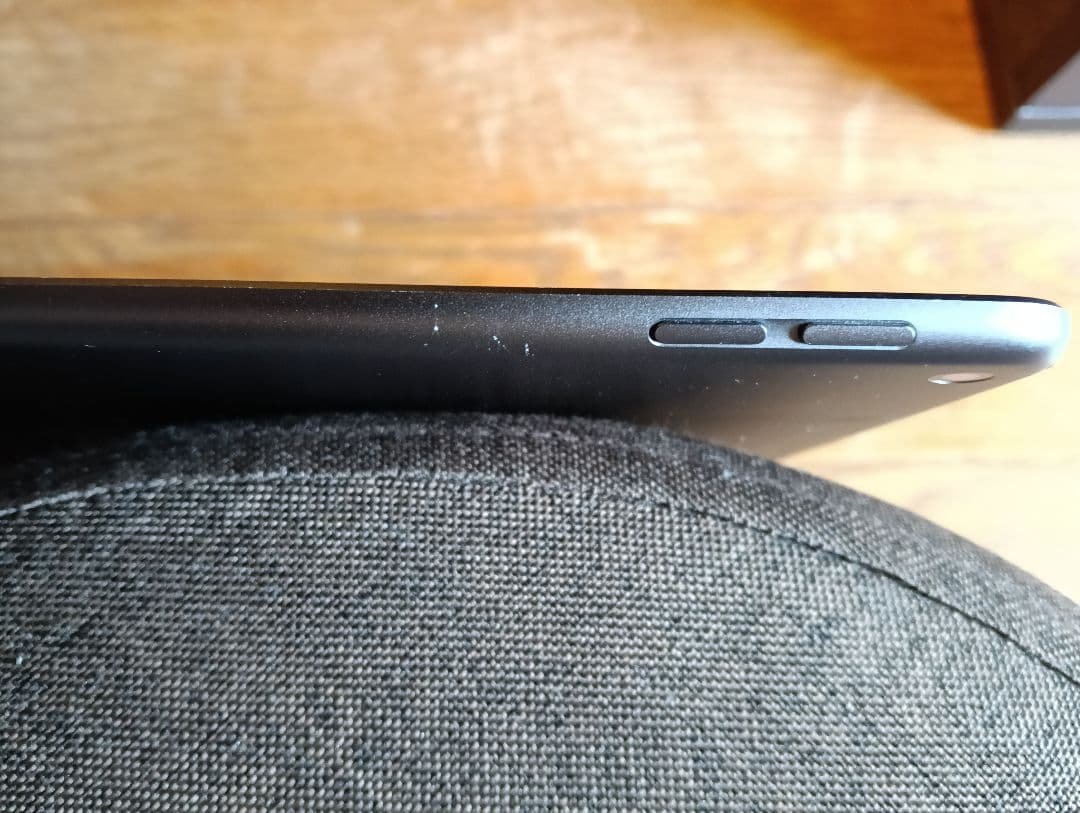 Apple iPad 64G 第3世代　スペースグレー 本体　+おまけカバー