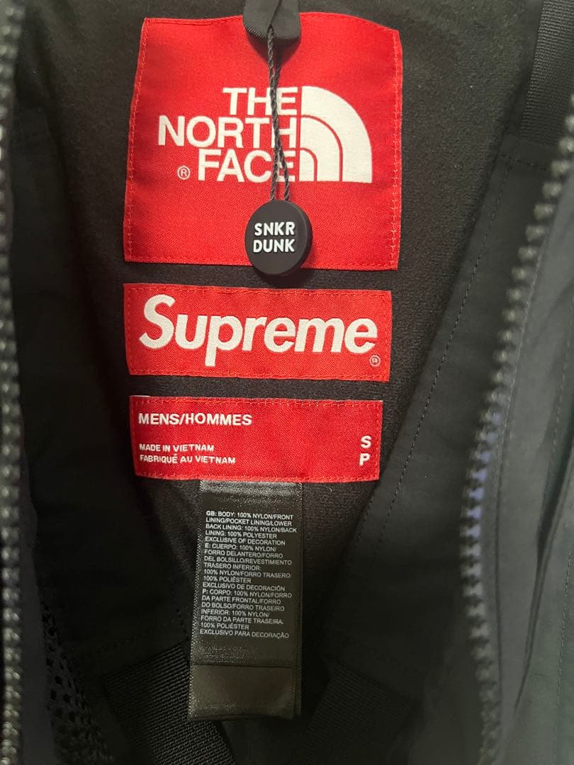 シュプリーム x ザノースフェイス アールティージー ベスト \"ブラック\"