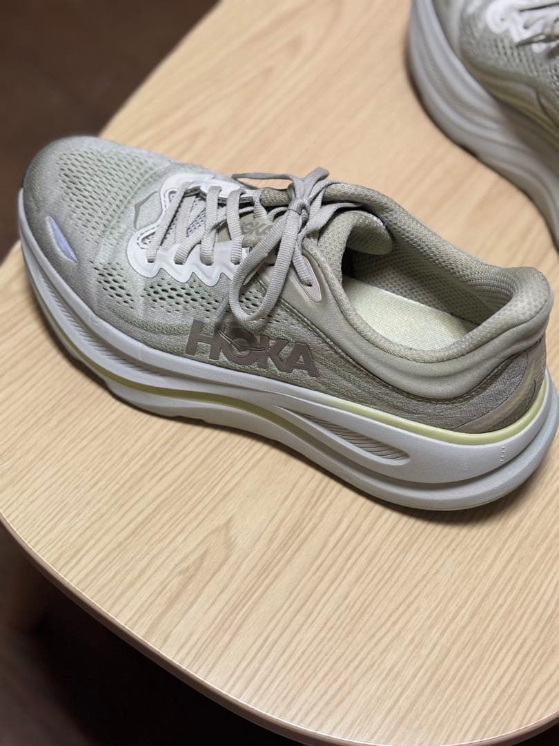 HOKA BONDI 9 グラスランド / オイスター マッシュルーム