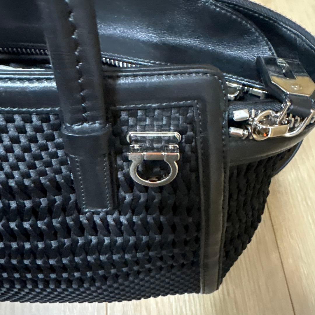 フェラガモバッグ　超美品