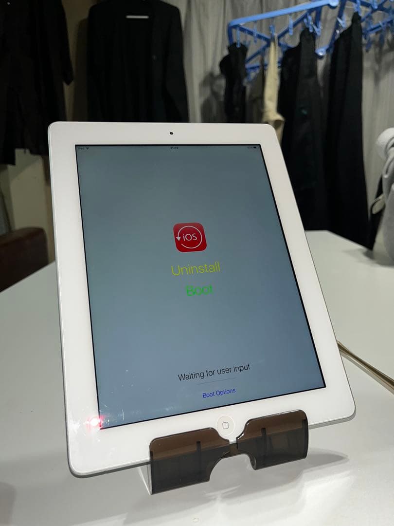 64GBバッテリー83%iPad 3世代 Dual Boot iOS9 & 6