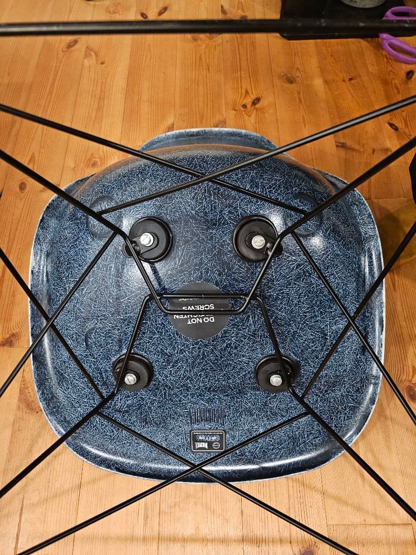 m*n様 イームズ　シェルチェア　モダニカ　ミッドセンチュリー