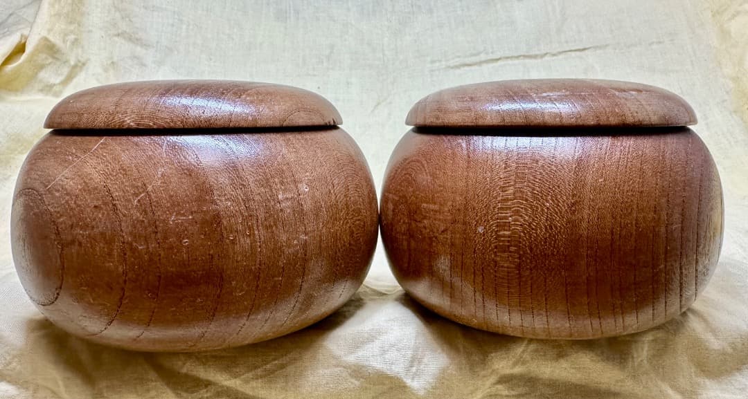 榧木製碁盤と白蛤・那智黒・碁石セット