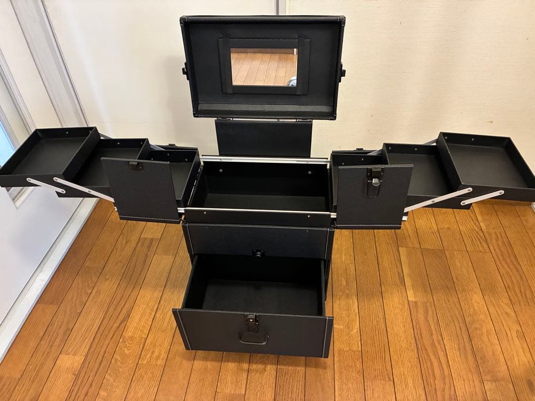 プロ使用ブラックメイクボックス