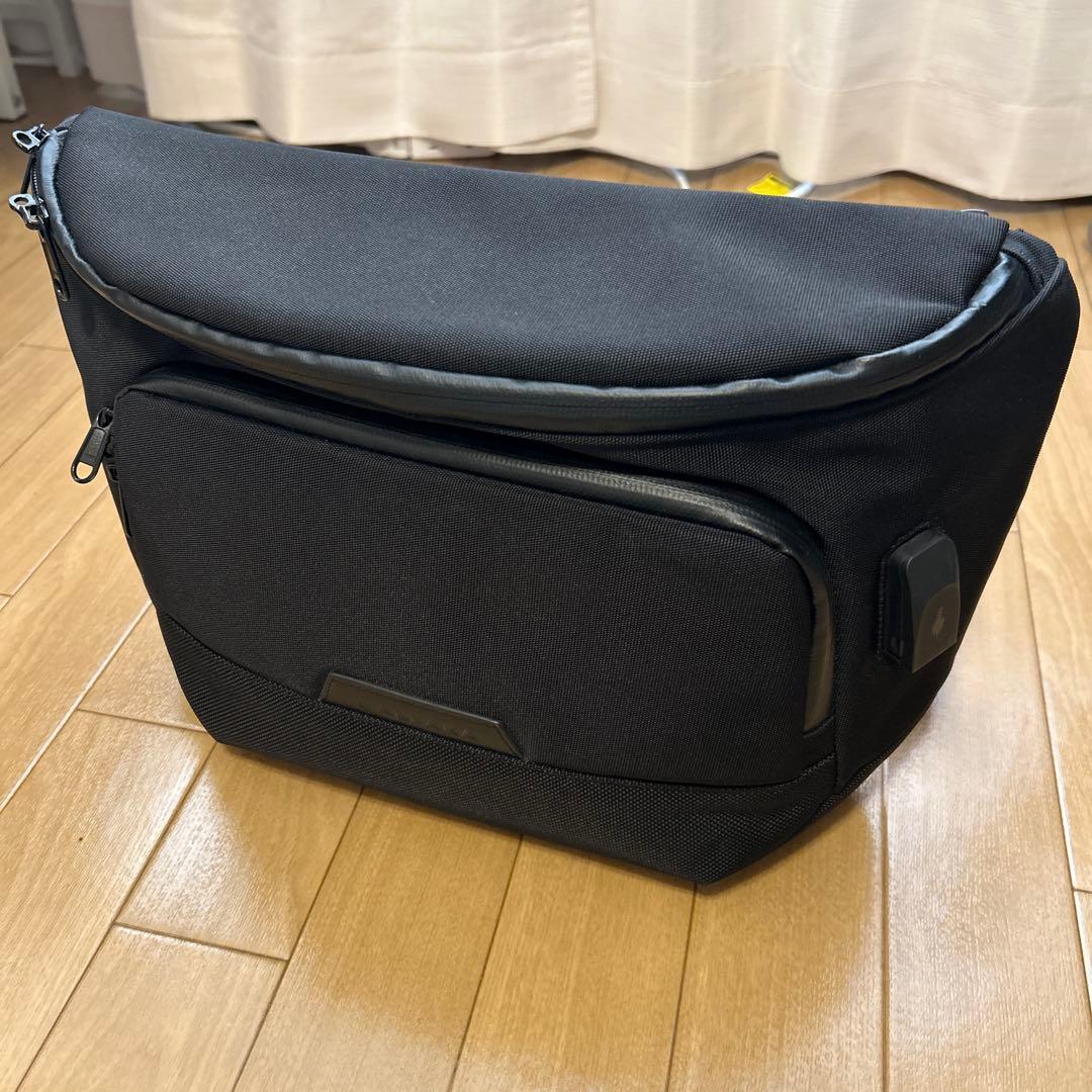 ALPAKA ブラック ショルダーバッグ