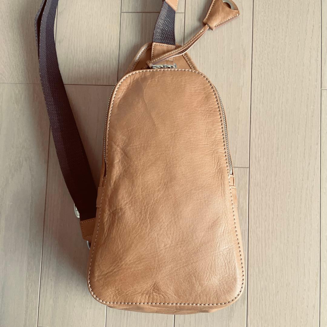 アニアリ Aniaryボディバッグ 01-07004 中古 キャメル