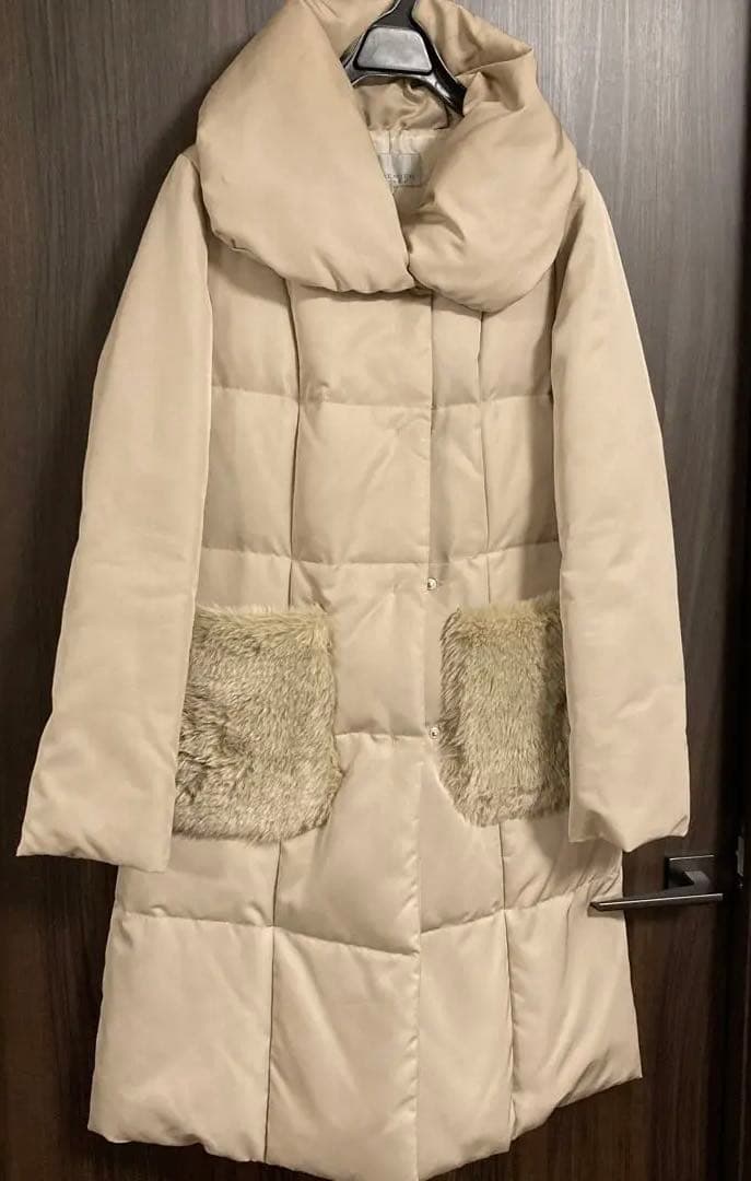 【専用】ファーポケット付き　ダウンコート