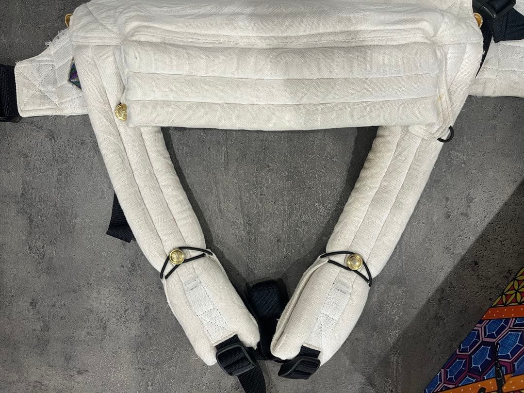 最終値下げ⭐︎アーティポッペ　抱っこ紐　artipoppe ベビー用品　出産準備