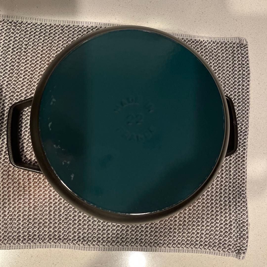 ストウブ　ピコココットラウンド22cm