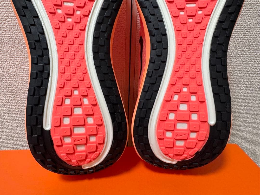 NIKE ボメロプラス