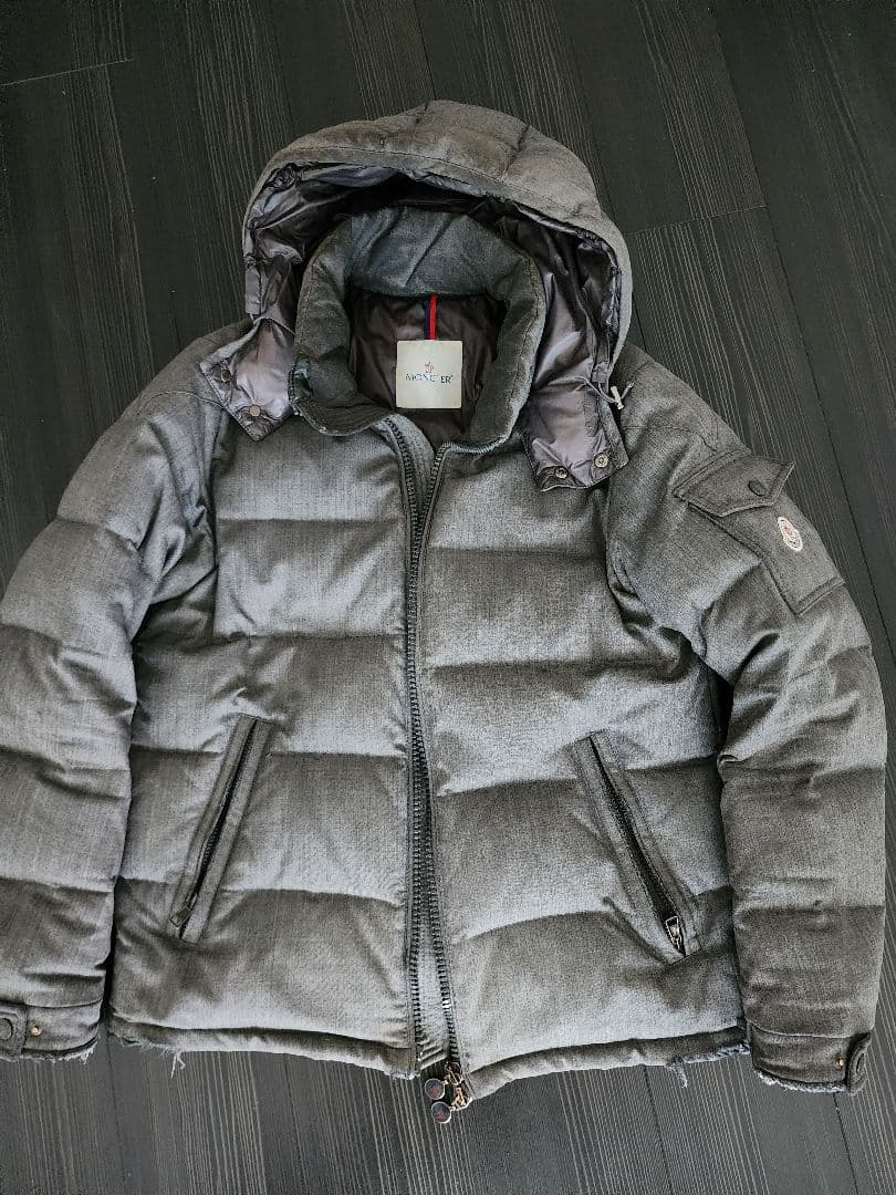 MONCLER モンジュネーブル　 3　 グレー