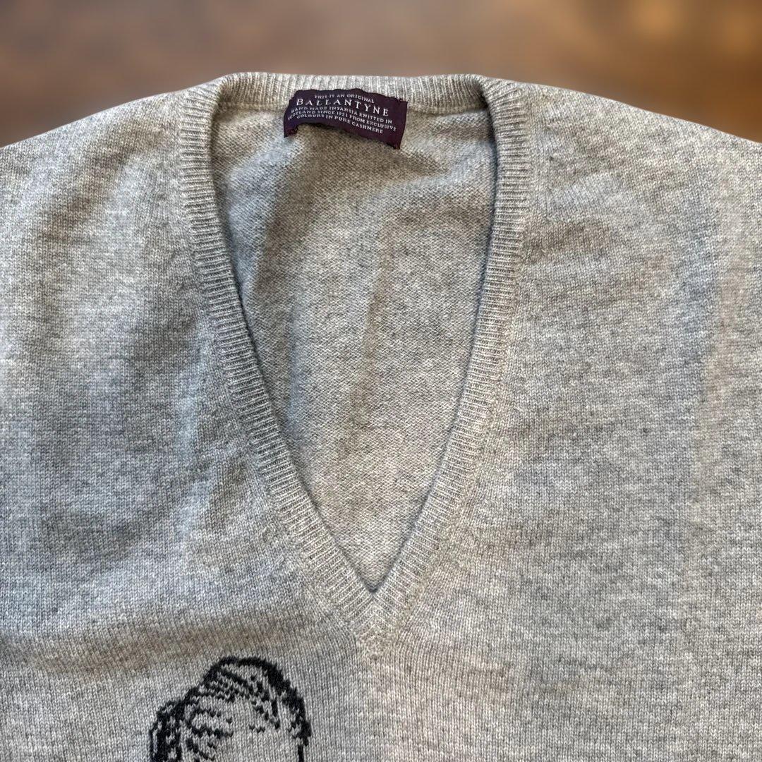 BLLANTYNE グレー Vネック セーター M 未使用品