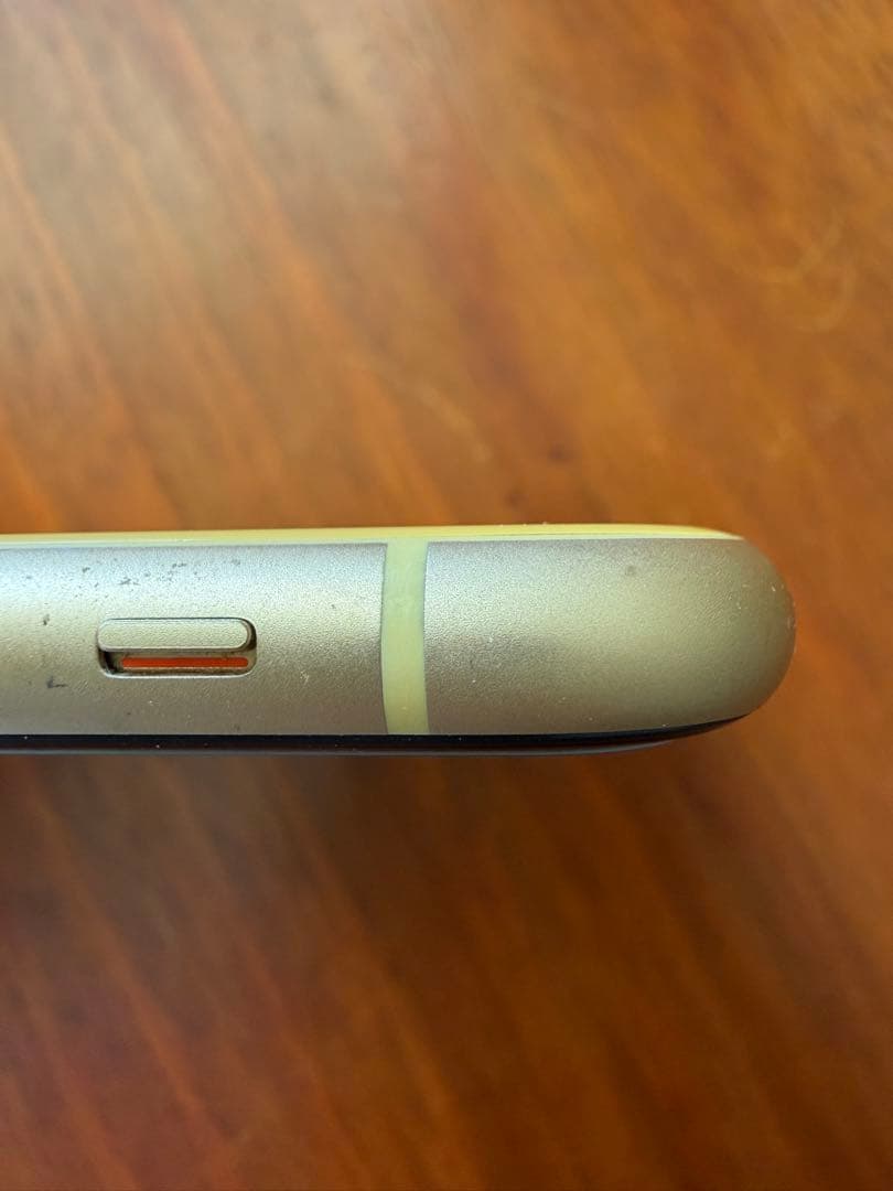 iPhone XR イエロー　SIMフリー 64GB 美品！