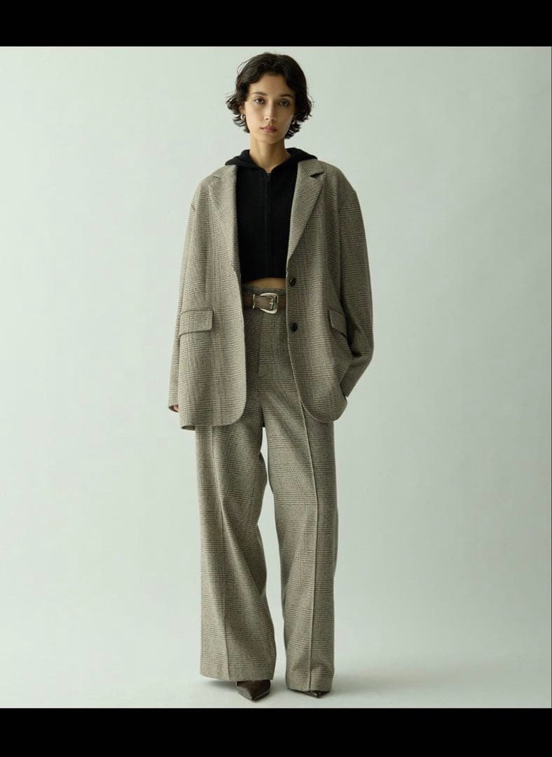 2025AW【Drawing Numbers】ブラック クロップドニットパーカー