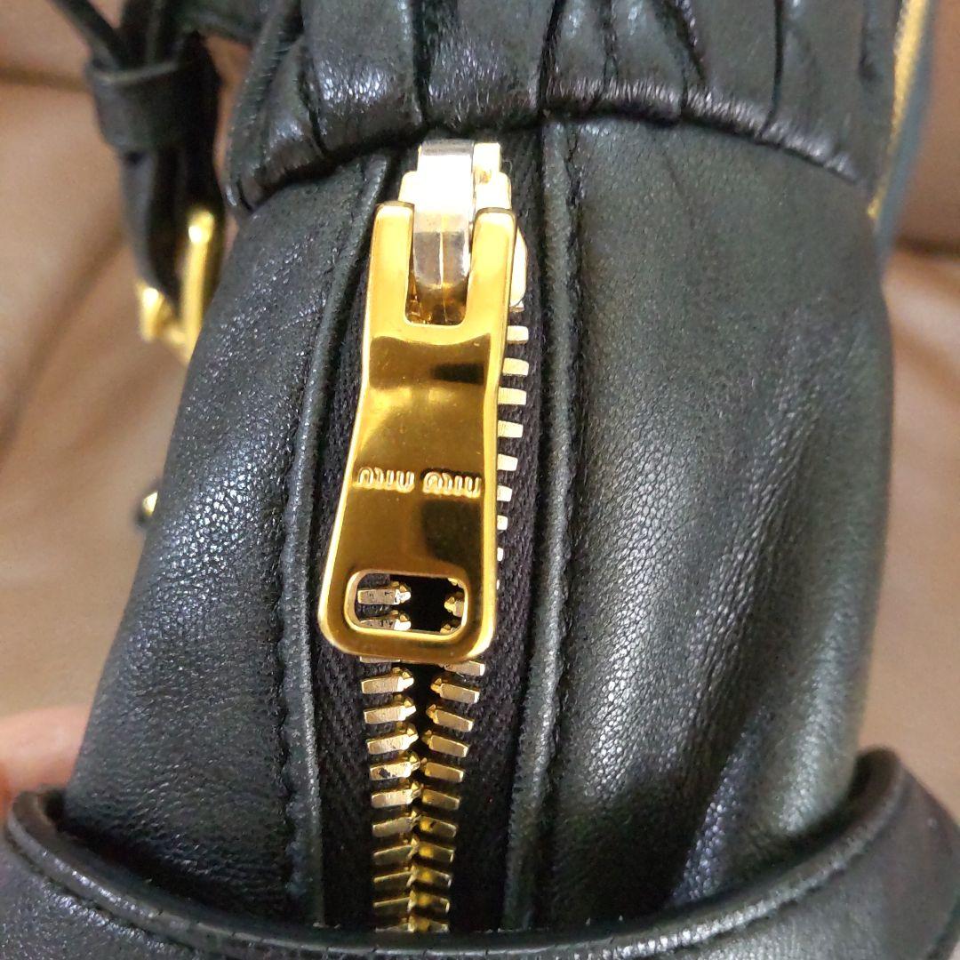 miumiuマテラッセリック