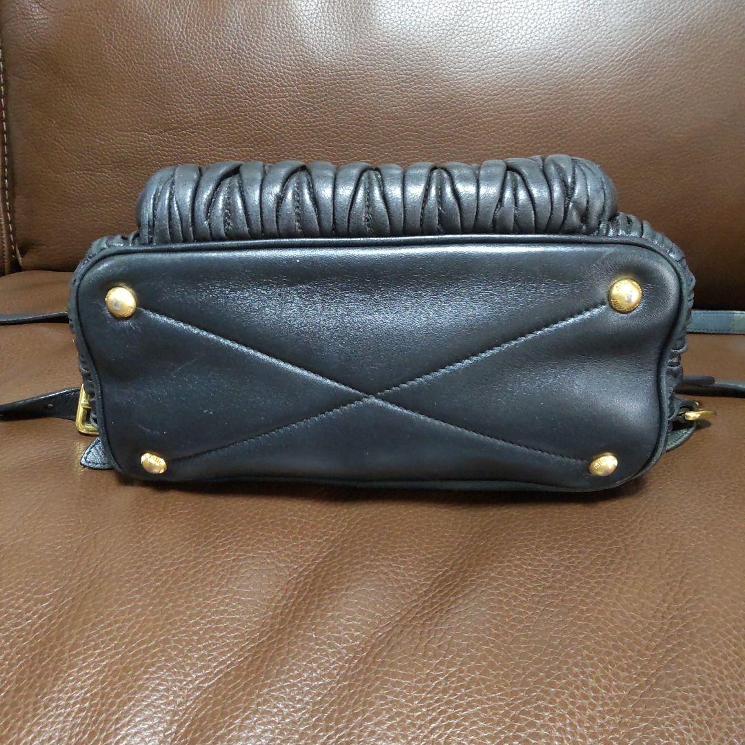 miumiuマテラッセリック