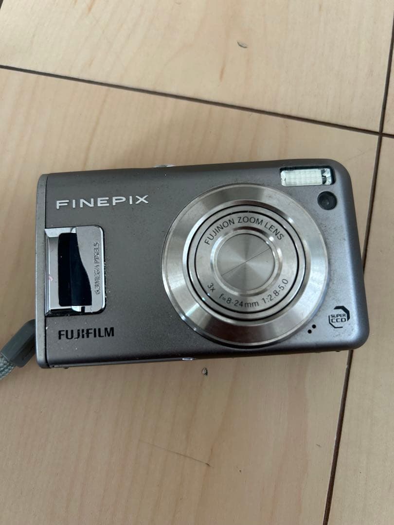 FUJIFILM FinePix F31fd コンパクトデジタルカメラ