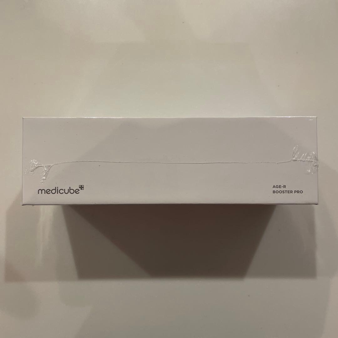 新品　medicube ブースタープロ　メディキューブ　美顔器 おまけ付