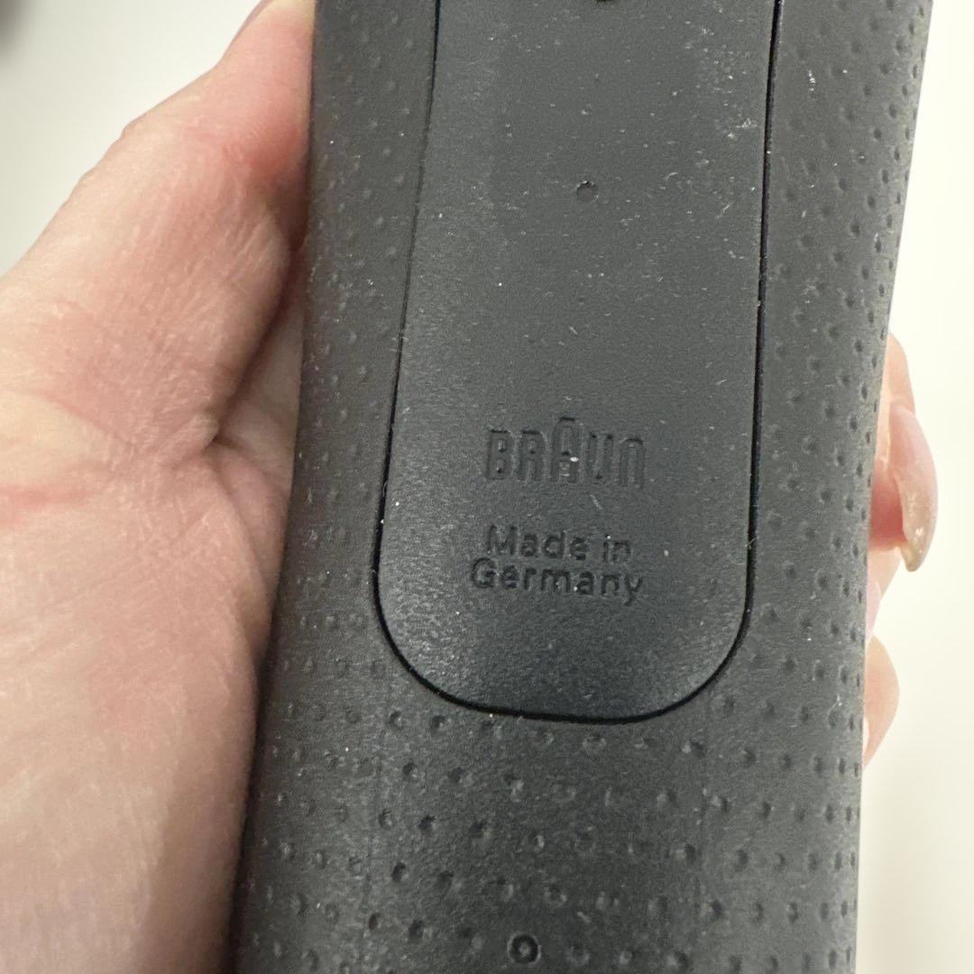 最安値　BRAUN S9 Pro メンズ電気シェーバー　2494