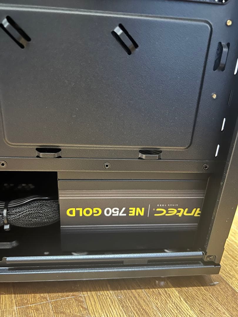 Fractal Design PCケース　Antec NE750 Gold電源付