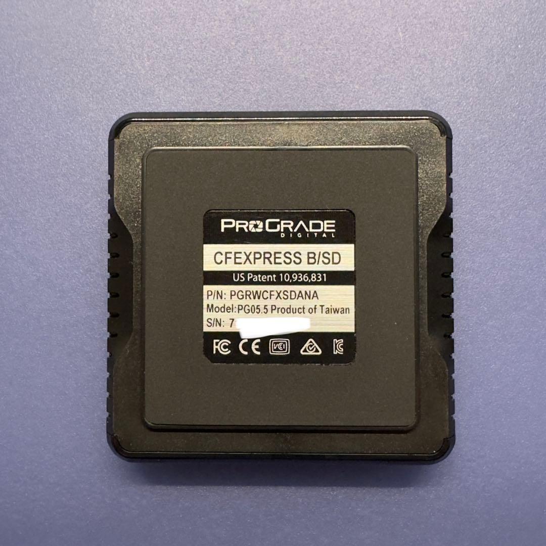 ProGrade CFexpress Type B/SD カードリーダー