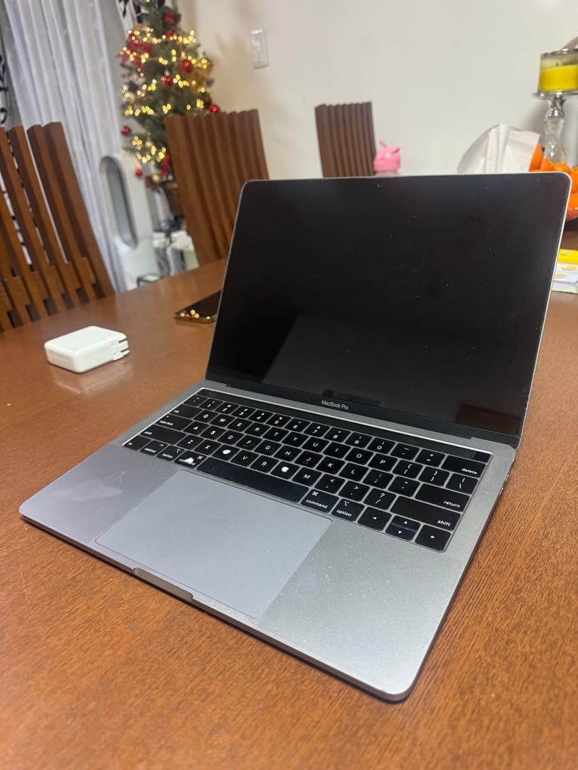 MacBook Pro 2018 13型 i5 128GB 中古