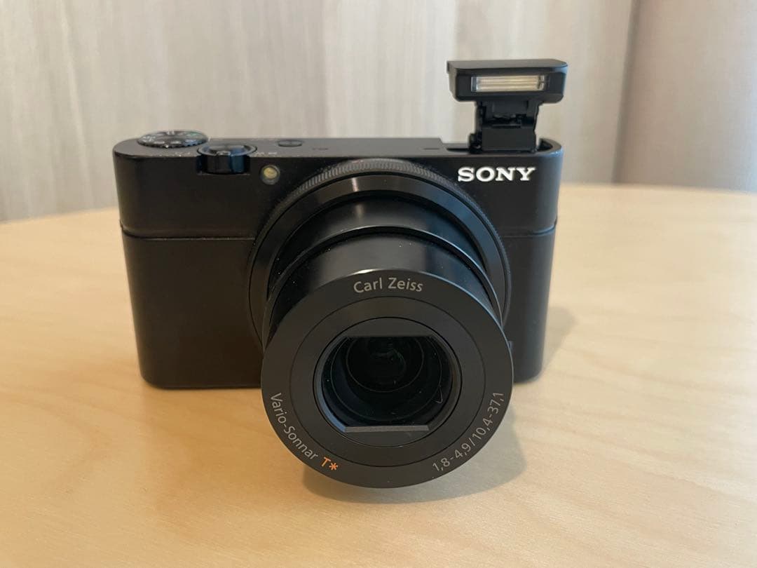 SONY RX100 初代　デジタルカメラ Carl Zeissレンズ
