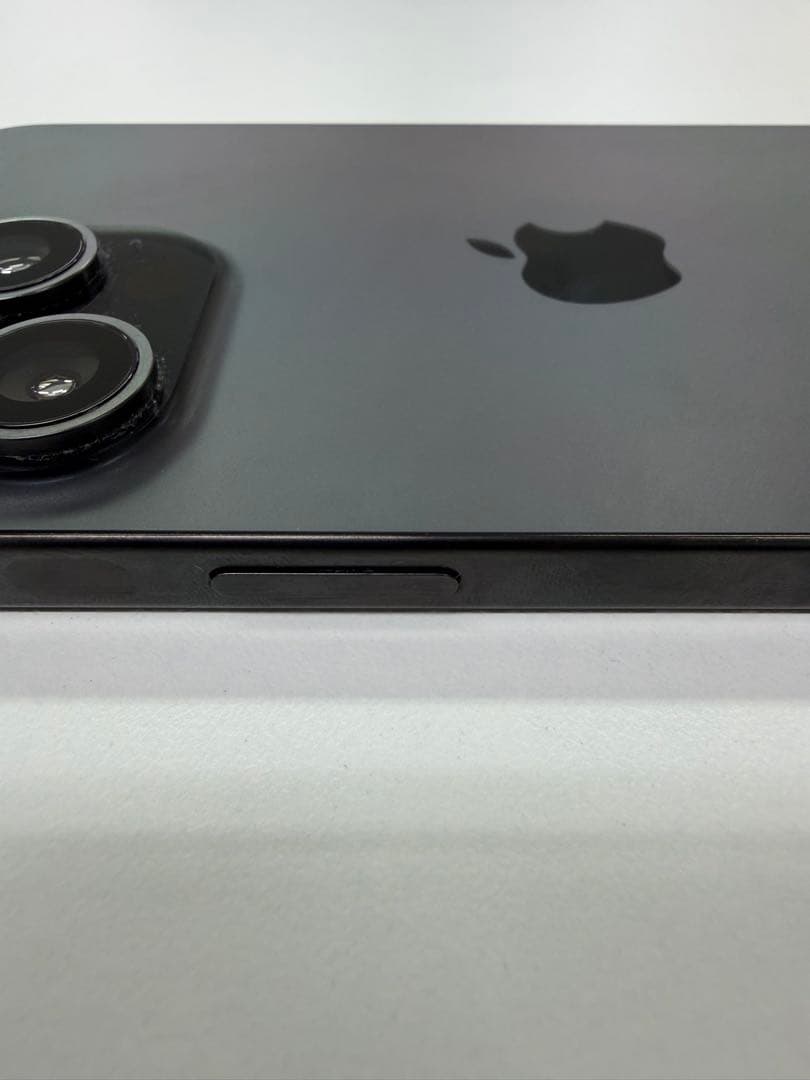 iPhone15ProMAX ブラックチタニウム　512G