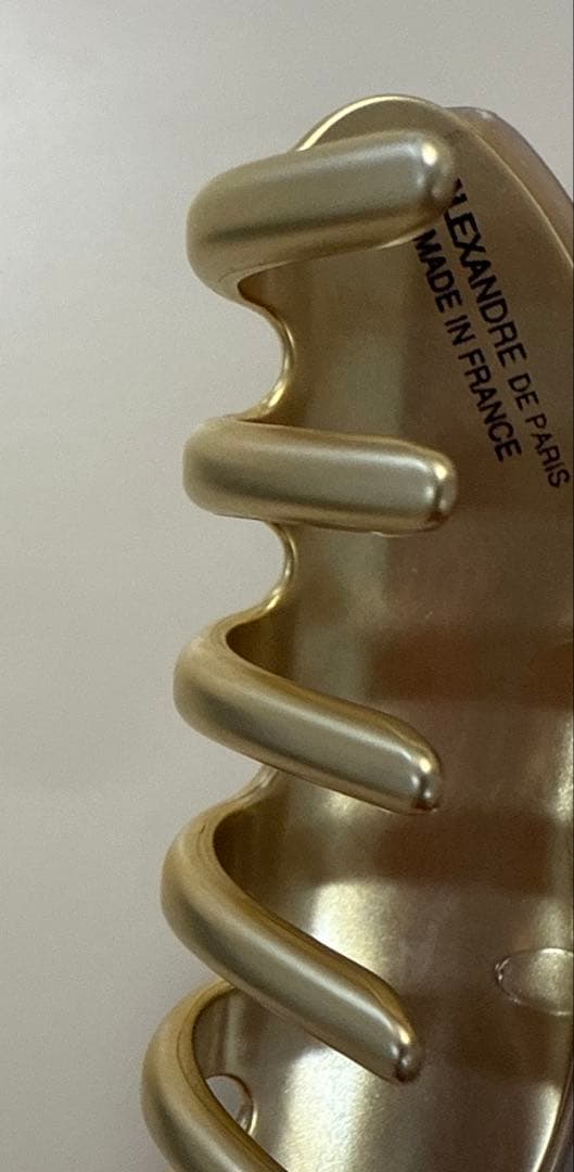 アレクサンドルドゥパリ M ヘアクリップ　人気のライトゴールド 完売品