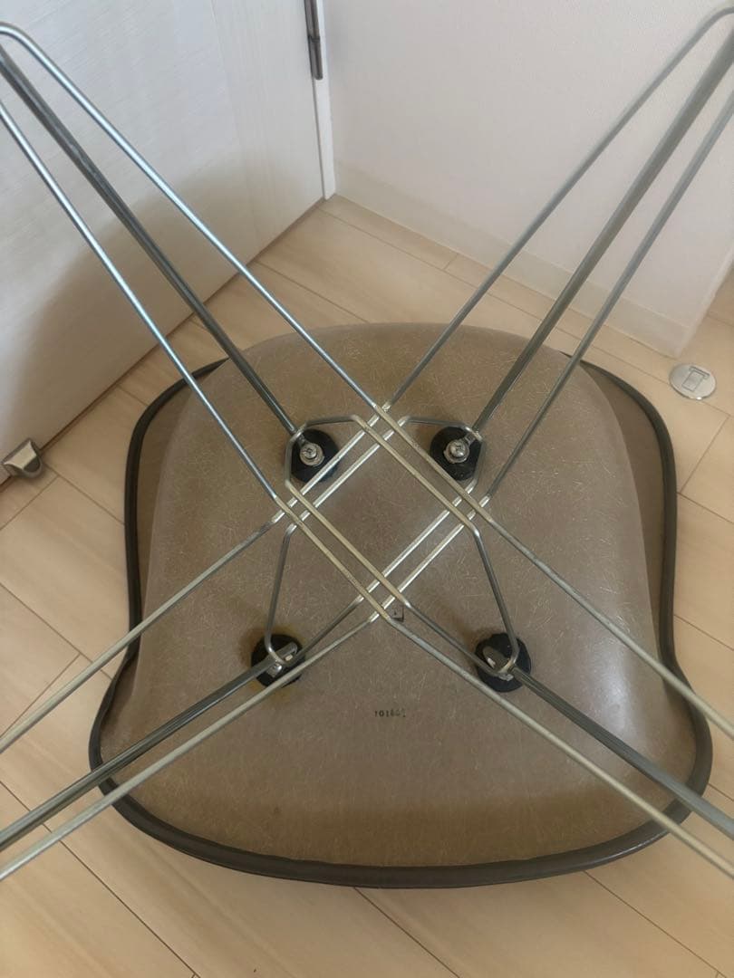 イームズ　アームシェル　レザー　エッフェル ハーマンミラー　ヴィンテージチェア