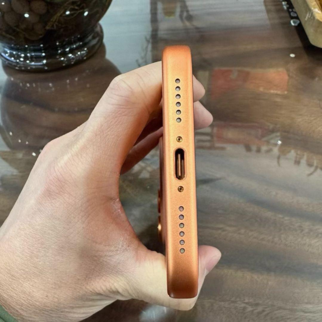 Apple iPhone 17 Pro Max Orange 2TB CA属