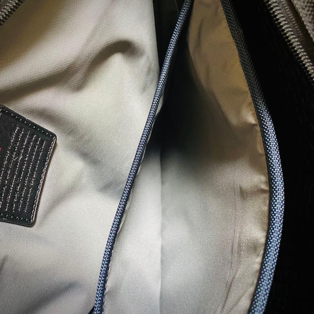 TUMI【最高峰 ALPHA2】26114D2 PC 17インチ対応 2way