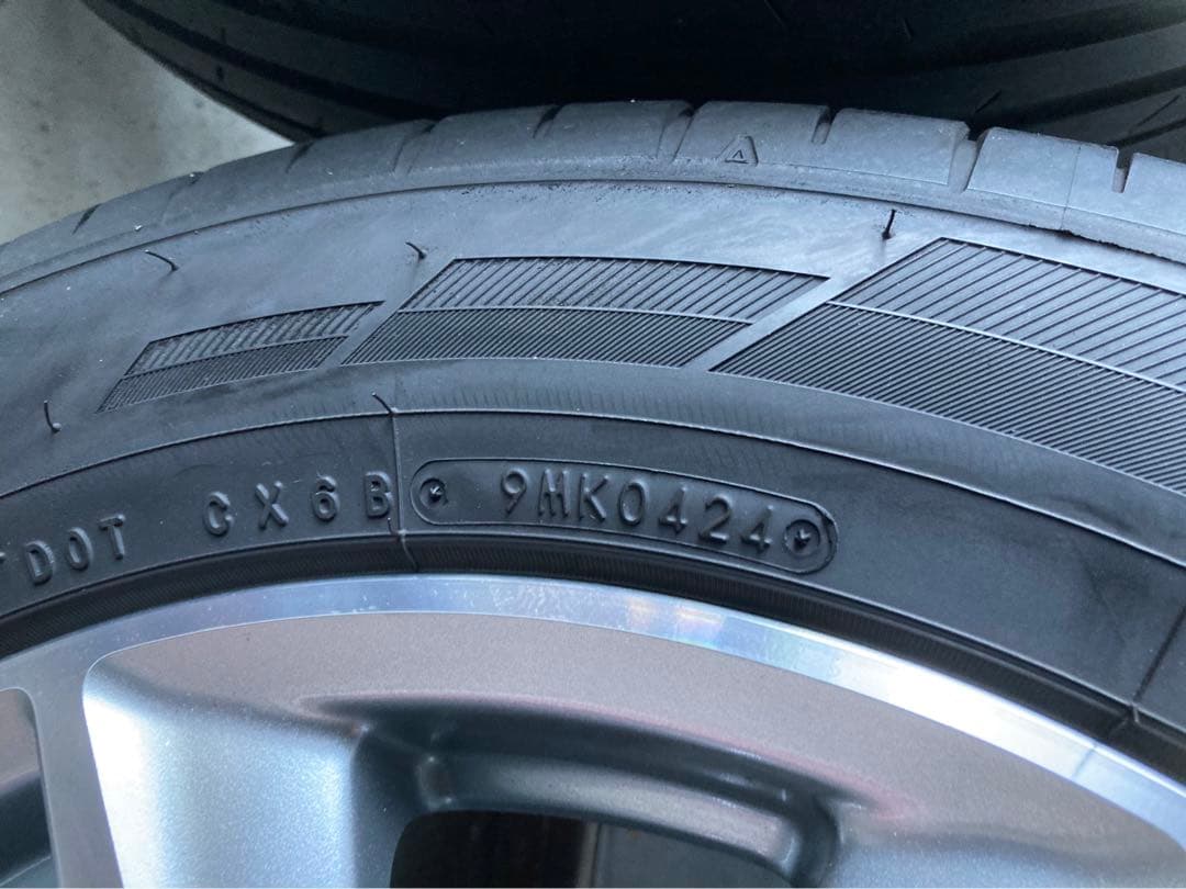 2023年バリ山！v37スカイライン純正TOYO PROXES235/55R17