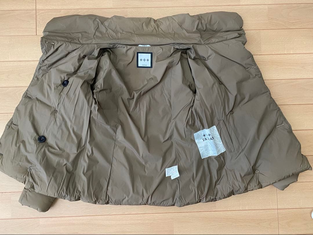 TATRAS（タトラス）カーキ ダウンジャケット