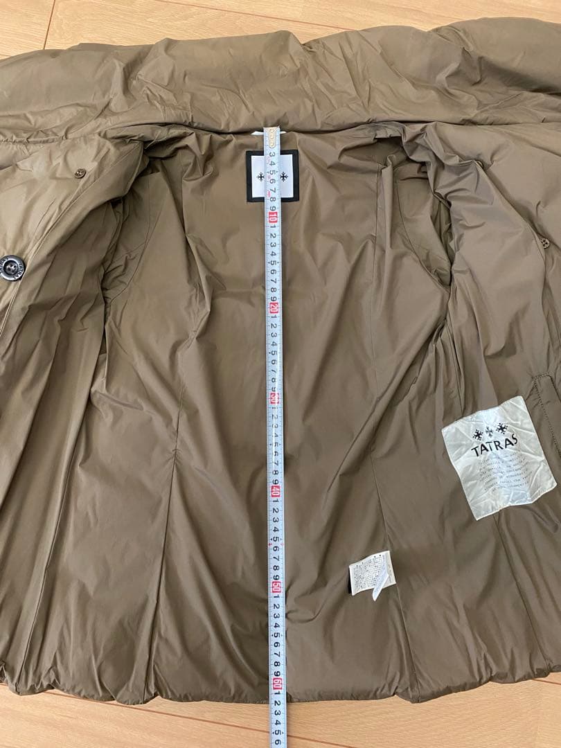 TATRAS（タトラス）カーキ ダウンジャケット